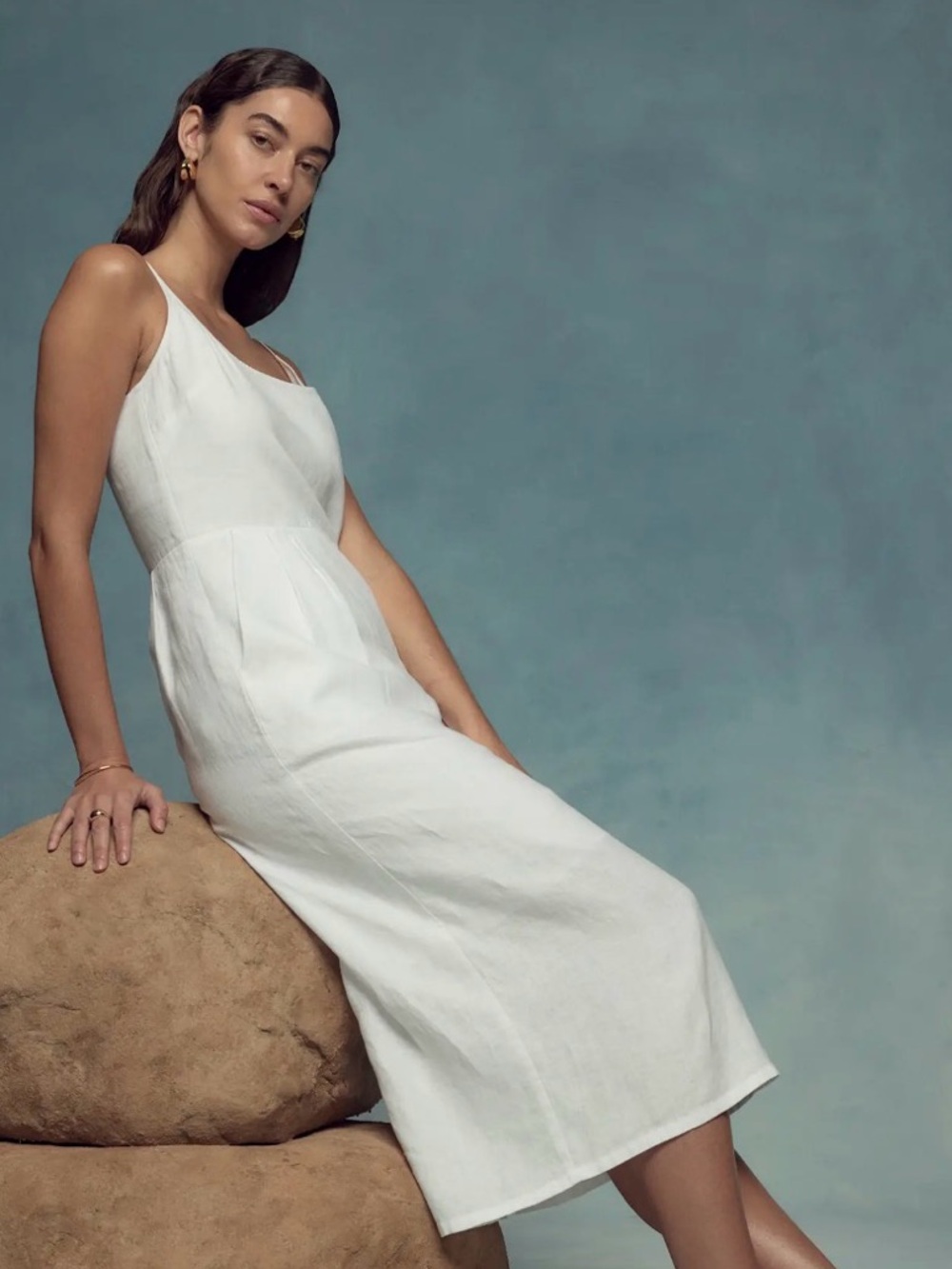 100% European Linen Scoop Neck Midi
Dress - Picture 3 of 10